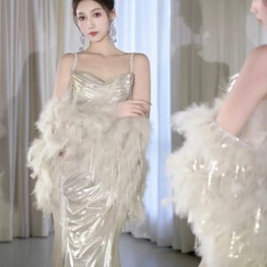 High-end, light luxury, light gold evening gown/morning robe